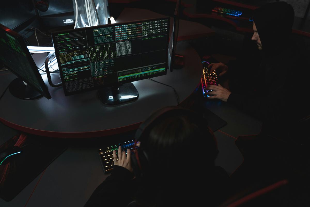Think Like a Hacker, Work Like a Defender: The Mindset of a Cyber Analyst
