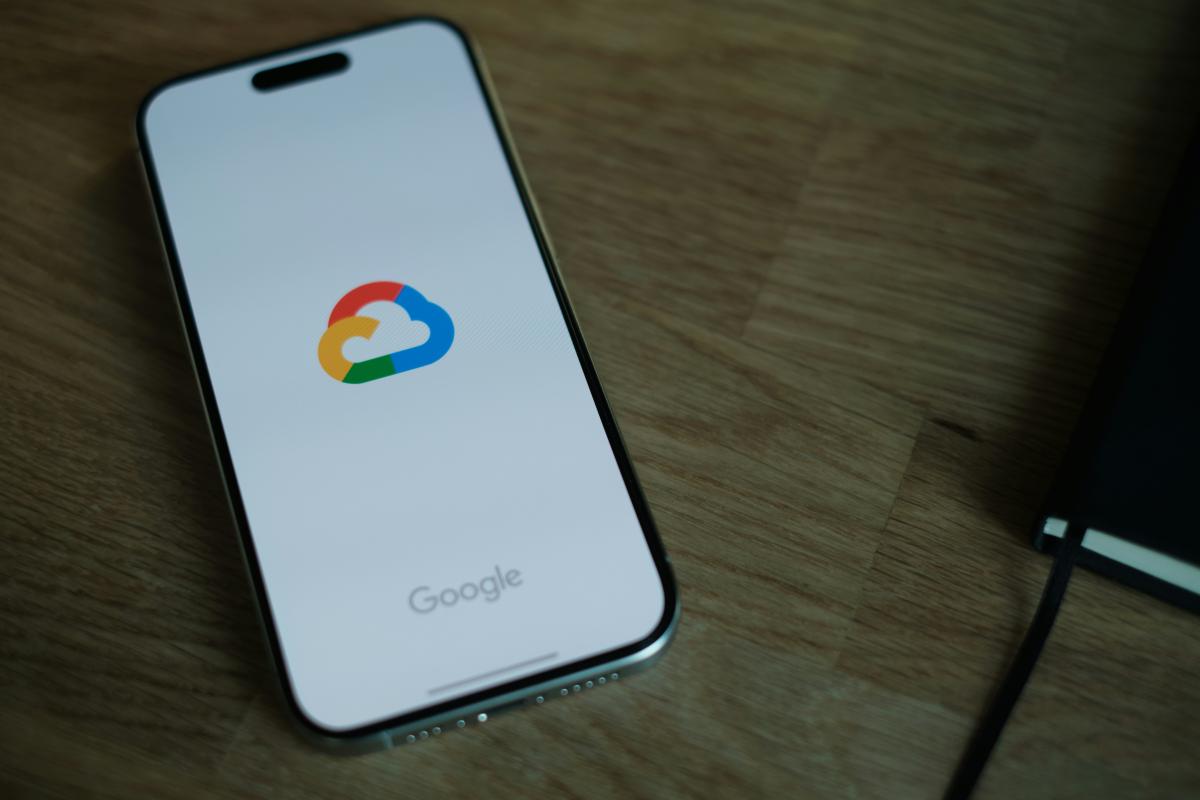 AWS vs. Google Cloud: Which Ecosystem Should You Master in 2026?